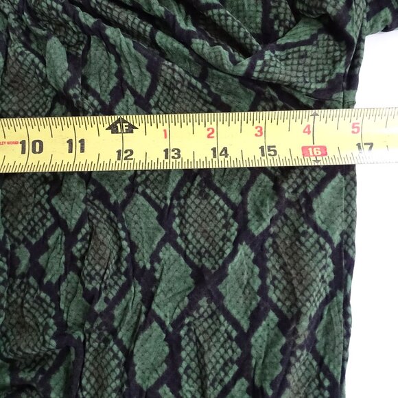 Michael Michael Kors Green Snake Print Knit Top Women Size P 3/4 Sleeve Pullover - Picture 9 of 11